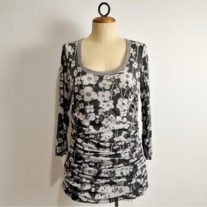 Pete Floral Top Gray White Long Sleeve Mesh Trim Ruched